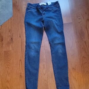 Hollister Women's Dark Blue Skinny Jeans